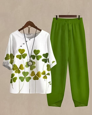 Uformelt todelt sett med kløvertrykk