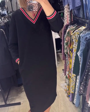 V-hals kjole med lommer