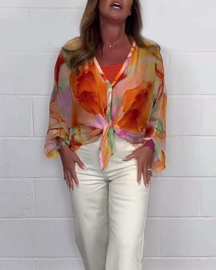 Uformell trykket V-hals bluse med lange ermer