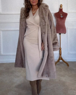 Elegant Bodycon-kjole med V-hals