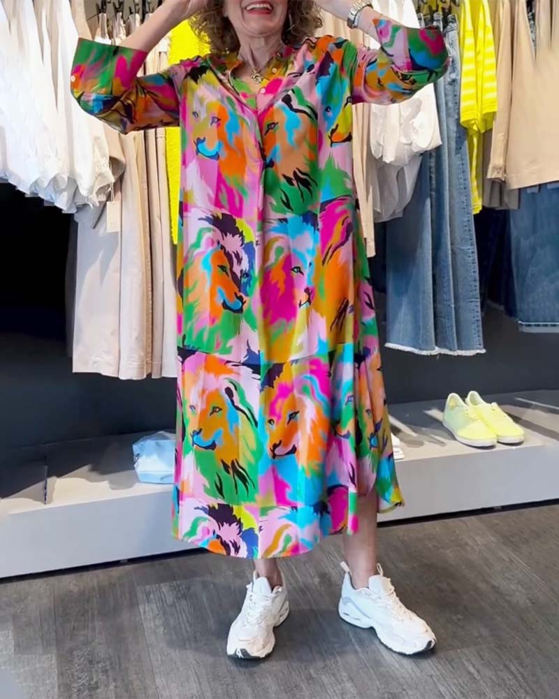 Kjole med fargerikt print og lommer