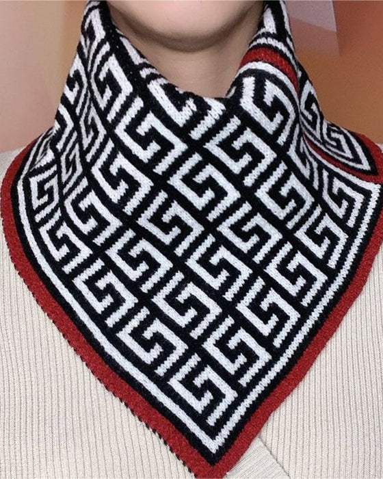 Fasjonabelt allsidig trekantskjerf