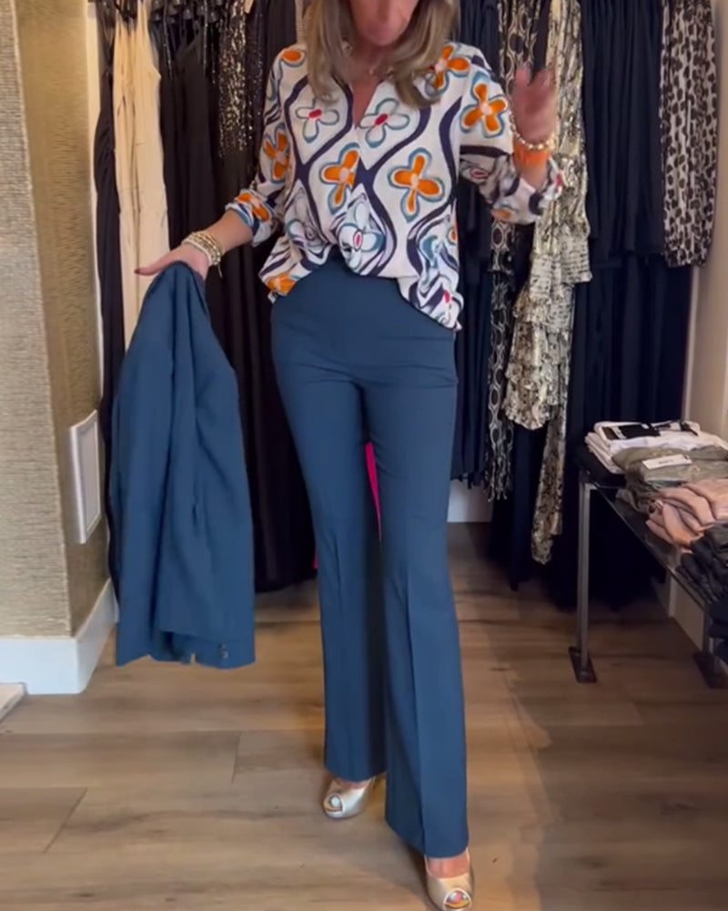 Bluse med V-hals og blomster