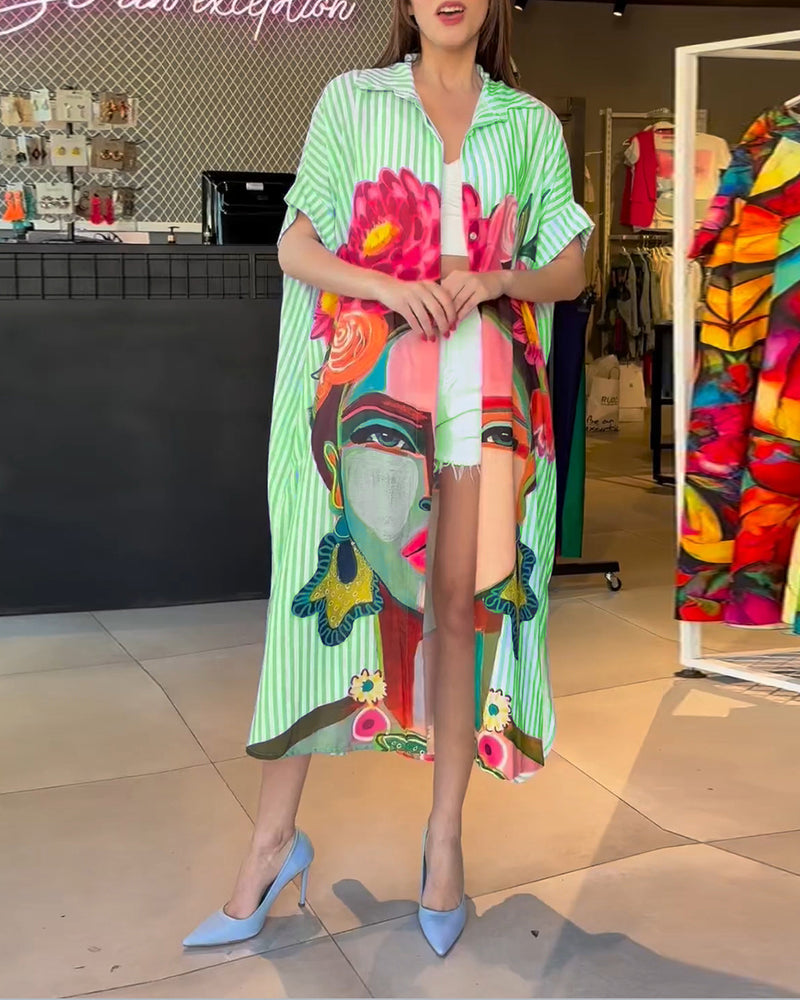 Vertikal stripete jakkeslagsbluse med karaktertrykk