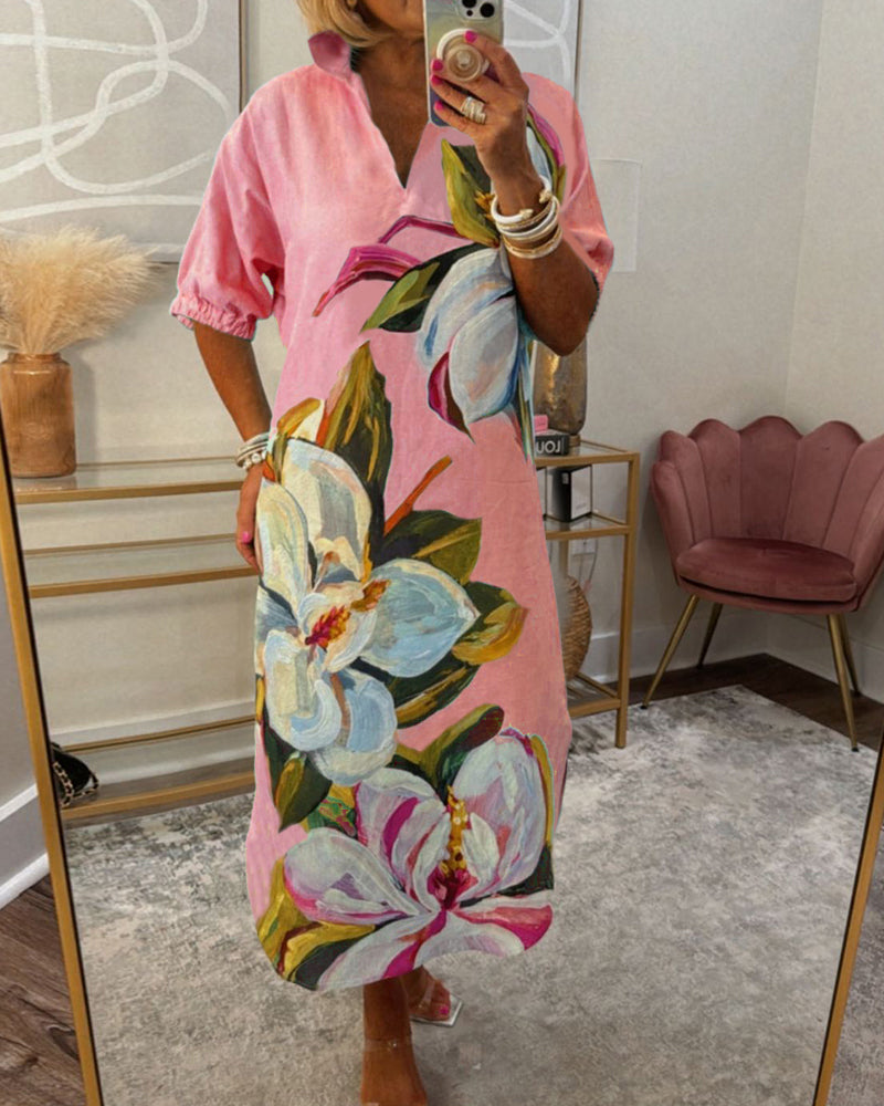 Løs avslappet kjole med blomstertrykk