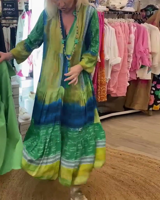 Trykt uformelt V-hals lang kjole med flare ermer