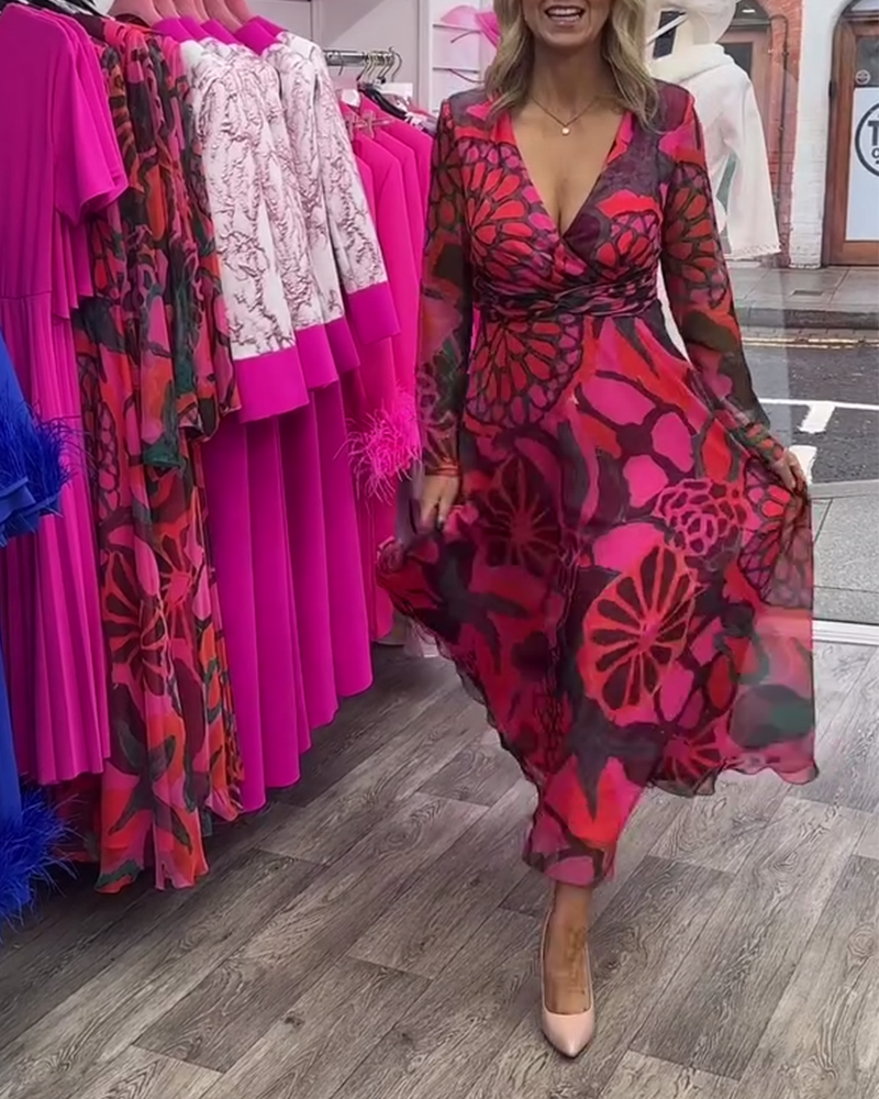 Bred svingkjole med dyp V-midje