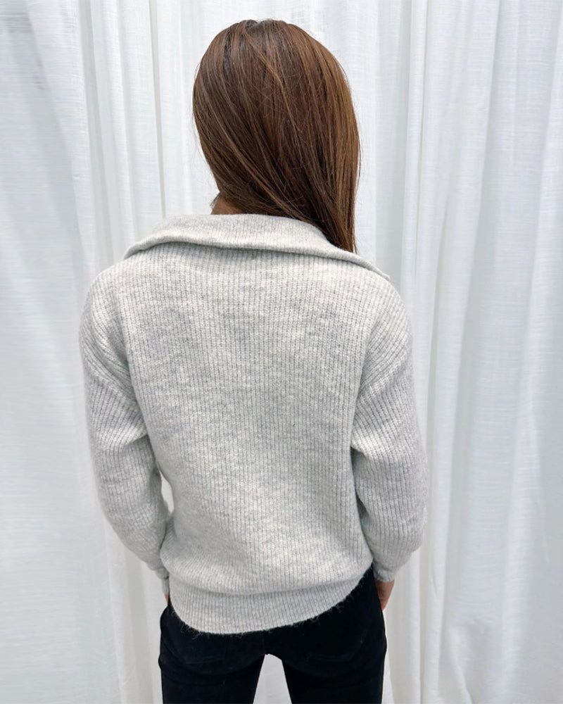 Ensfarget genser med glidelås