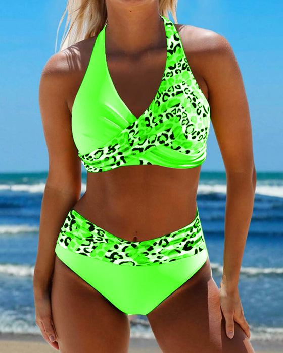 Halterneck bikini med lappeteppe i leopard