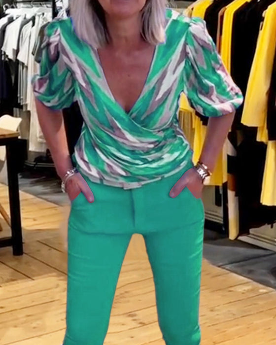 Printet avslappet topp med dyp V