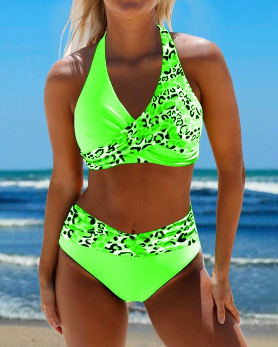 Halterneck bikini med lappeteppe i leopard