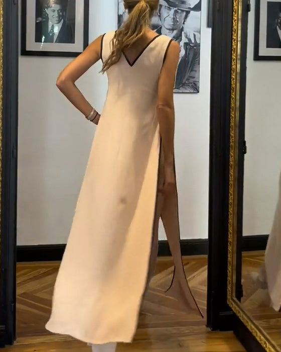 Elegant ensfarget ermeløs sløyfedress