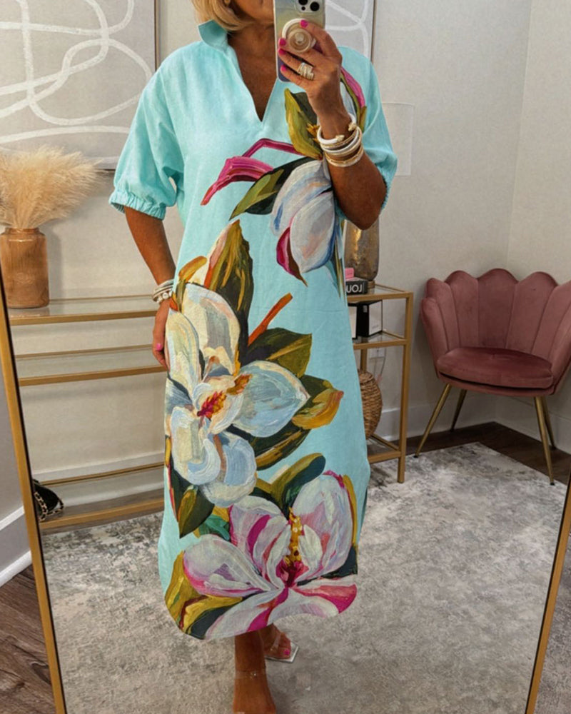 Løs avslappet kjole med blomstertrykk