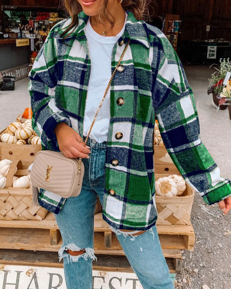 Uformell jakke med rutetetrykk med knapper