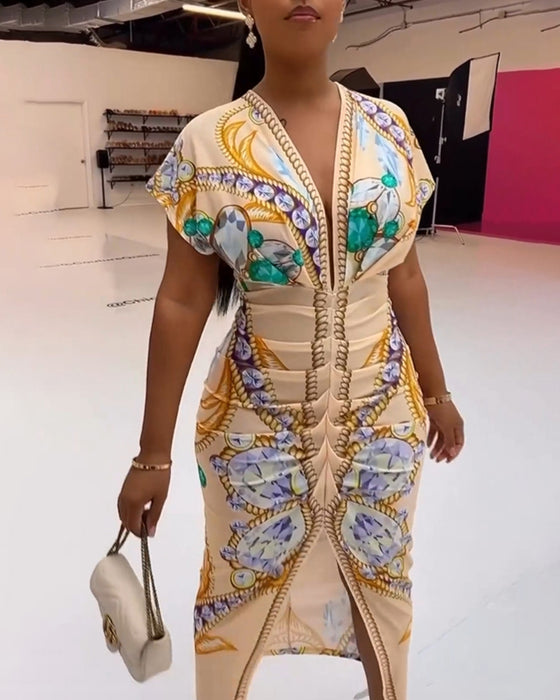 Kjole med dyp V spalt i midjen