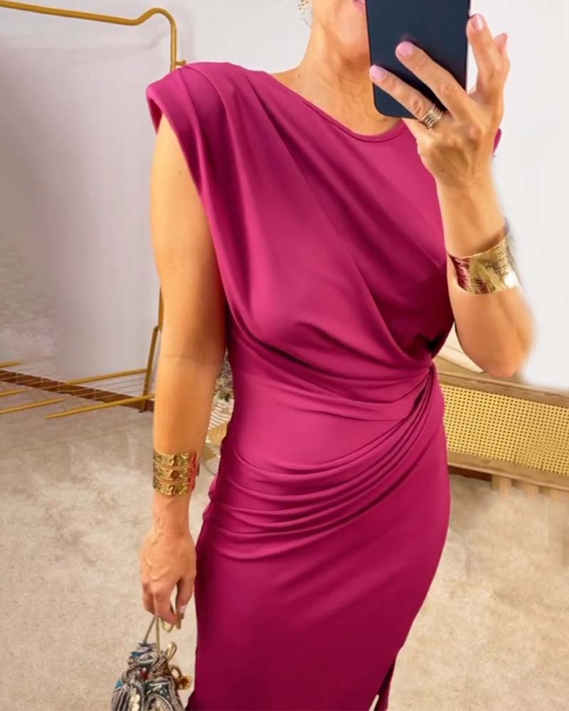 Ensfarget kjole uten erme