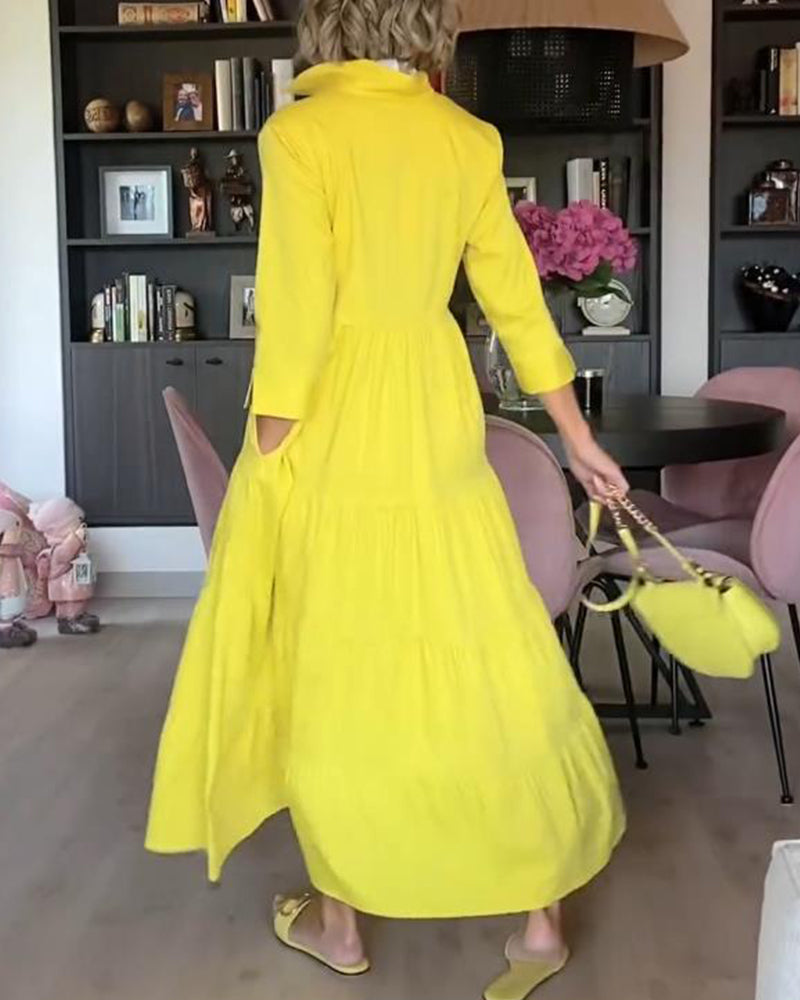 Uformell ensfarget kjole med jakkeslagslomme og patchwork