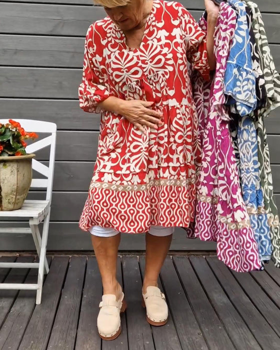 V-hals løs trykket bluse