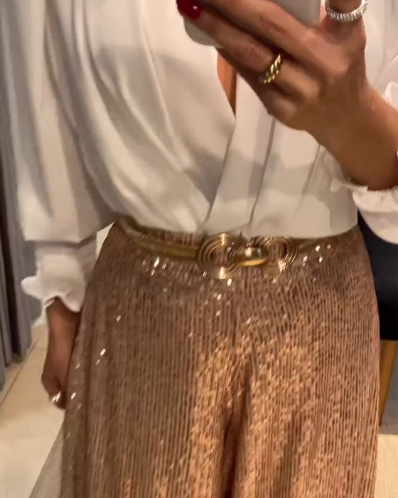 Elegant ensfarget bluse med V-hals med lanterne