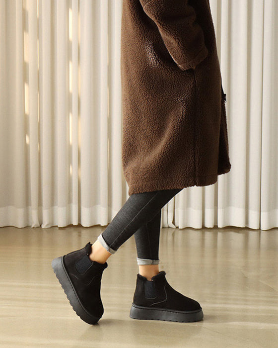 Ensfargede snøstøvler med tykk såler