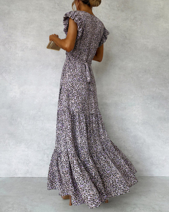 Elegant kjole med volanger og splitt