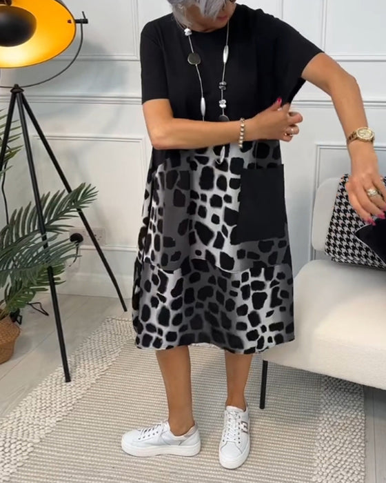 Kortermet kjole med rund hals