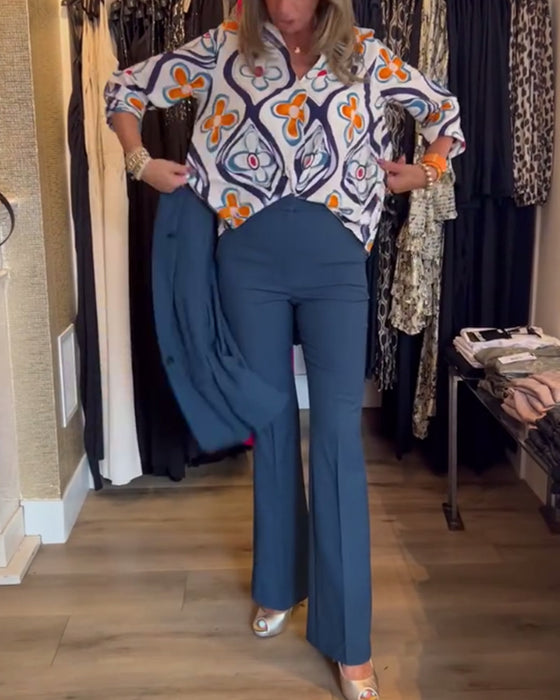 Bluse med V-hals og blomster