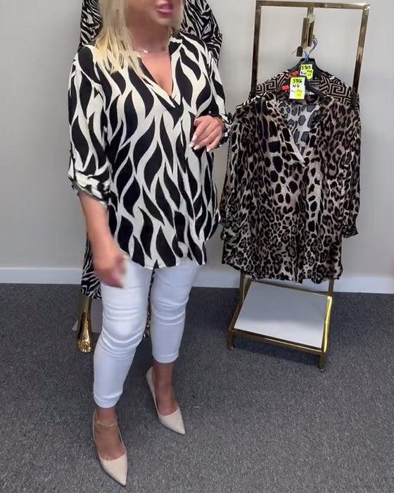 V-hals printet avslappet bluse