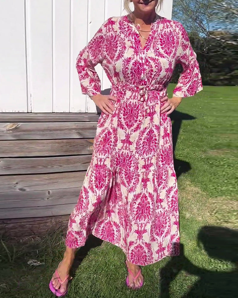 Kjole med snøring med klokkeermer