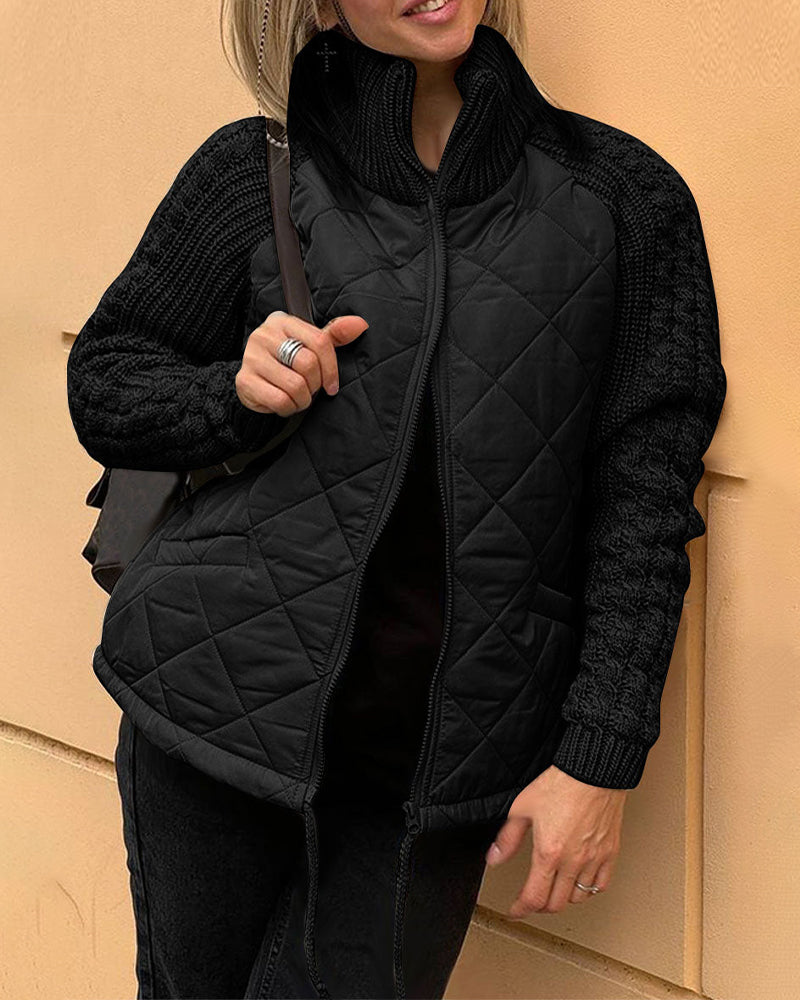 Ensfarget glidelåsfrakk med høy krage