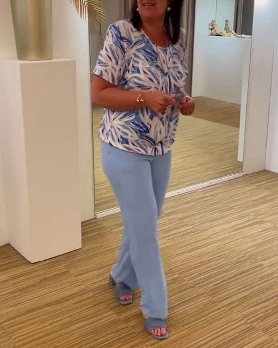 Trykt kortermet plisseret bluse med rund hals