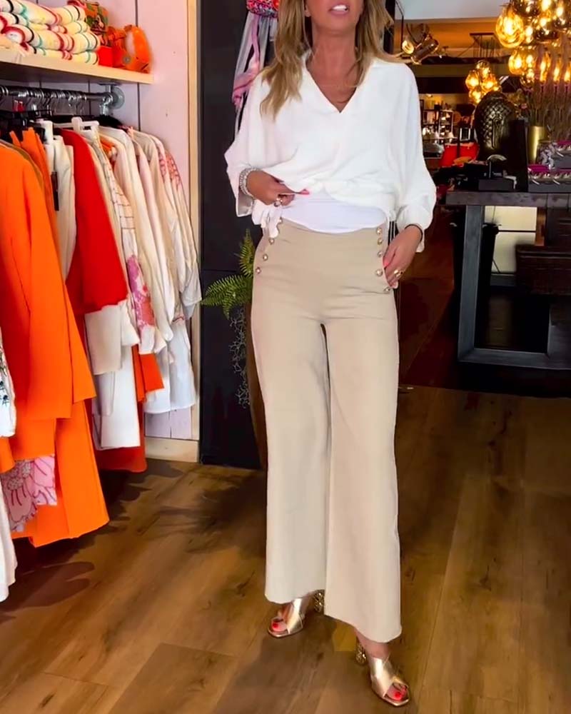 Ensfarget V-halsbluse med slips