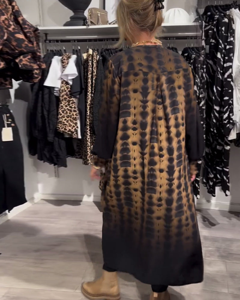 Langermet kjole med V-hals