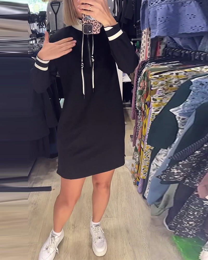 Uformell kjole med lange ermer med stående krage