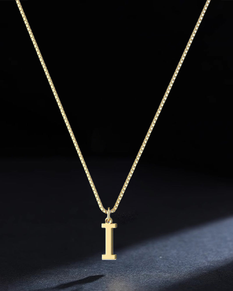 Fasjonabelt og utsøkt kjede med 26 engelske bokstaver