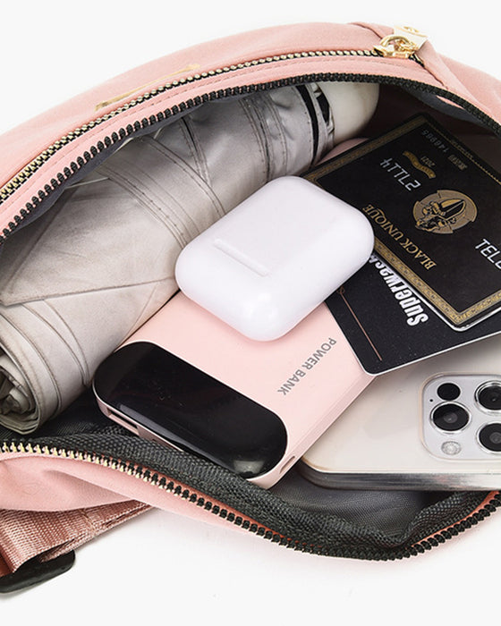 Enkel ensfarget skulderveske foran