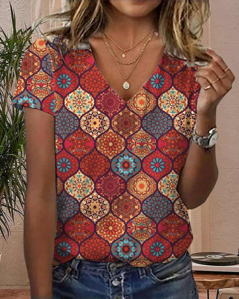 V - krage T - skjorte Med Retro Trykk