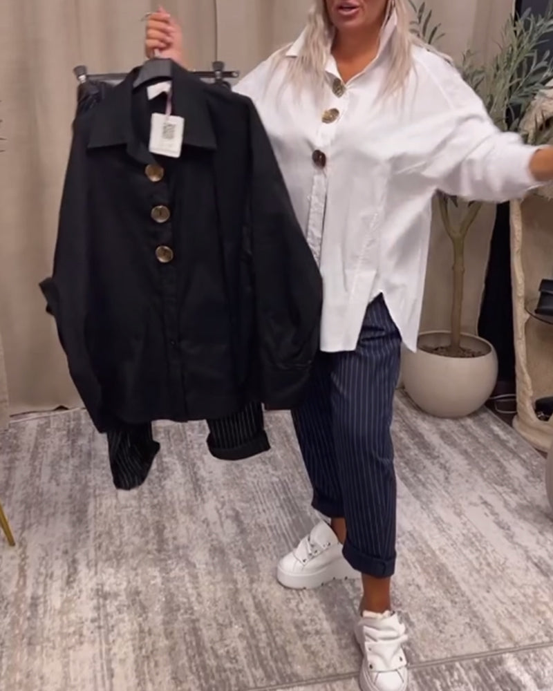 Stilig ensfarget skjorte med jakkeslag