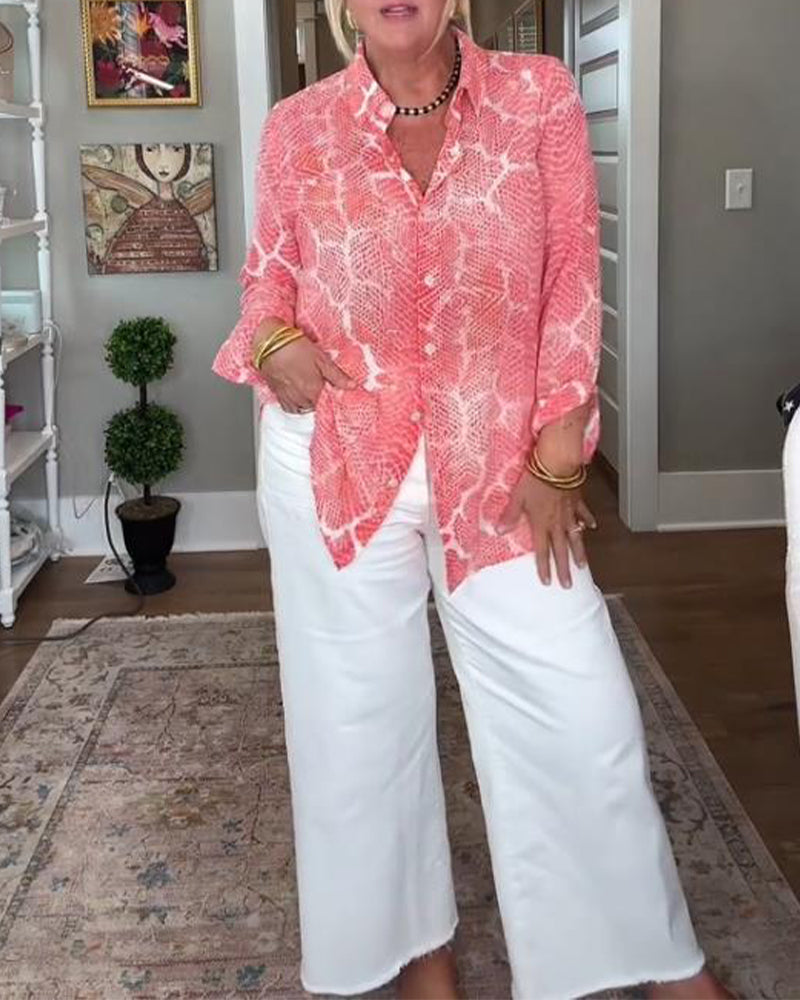 Blus Med Knappet Og Strukturert Egenskaper