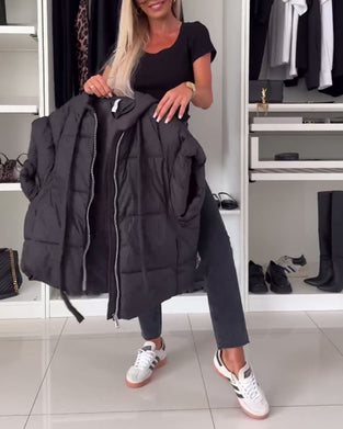 Hette, ensfarget glidelås, polstrede jakker med korte ermer