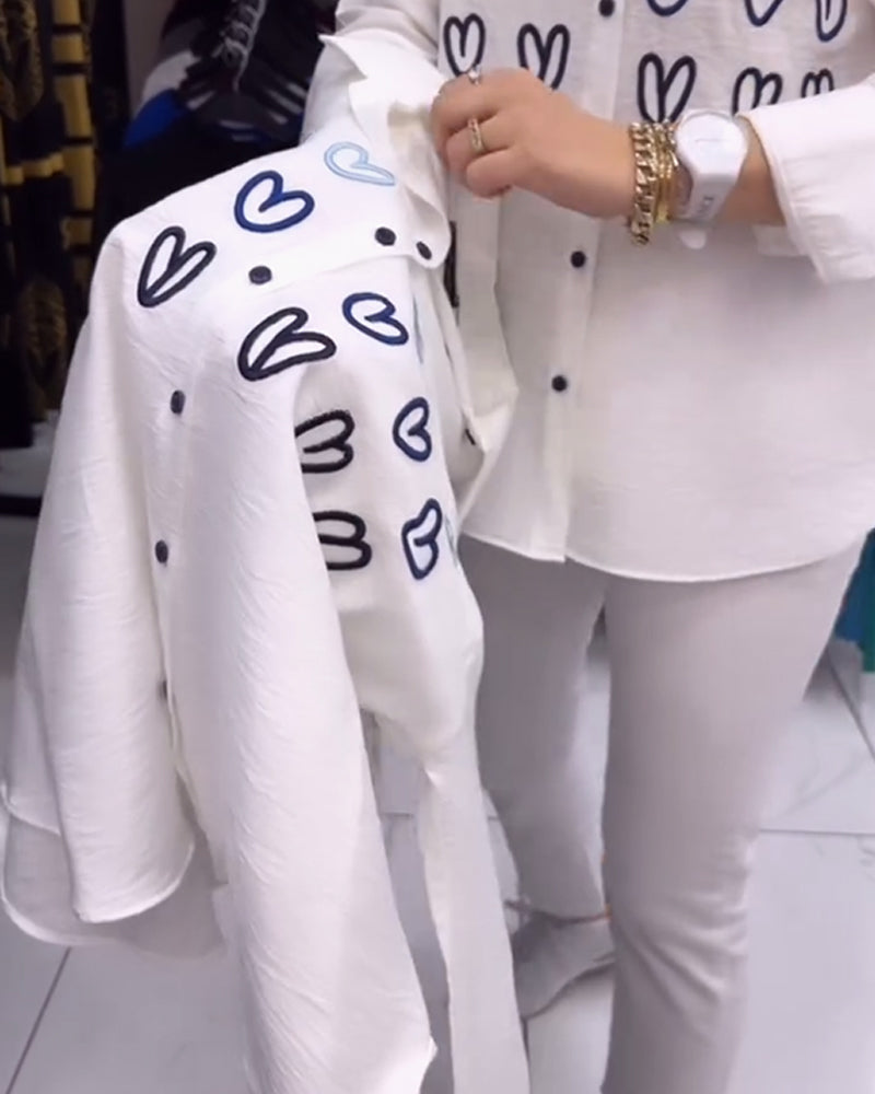 Enkel skjorte med hjertetrykk