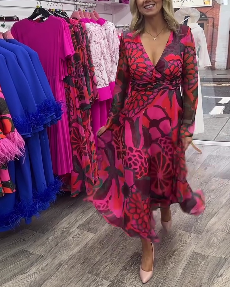 Bred svingkjole med dyp V-midje