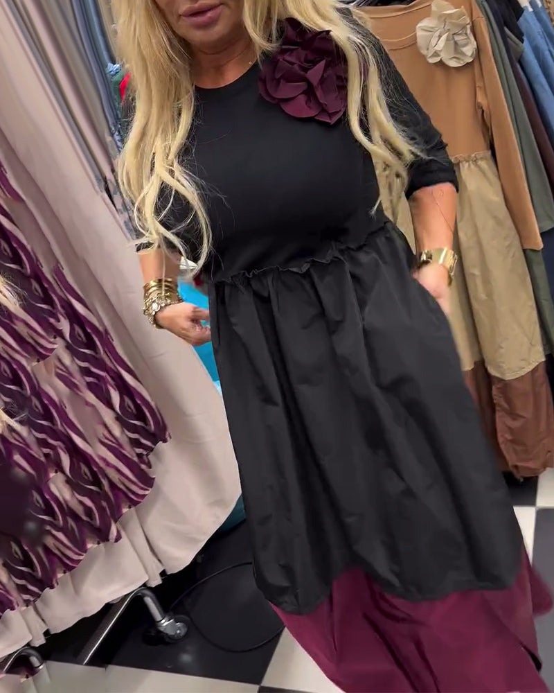 Elegant kjole med kontrasterende splitter