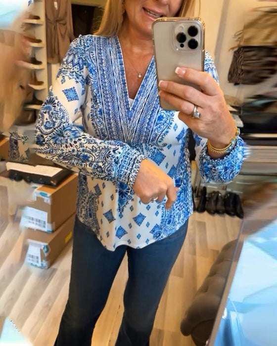 Uformell topp med V-halstrykk