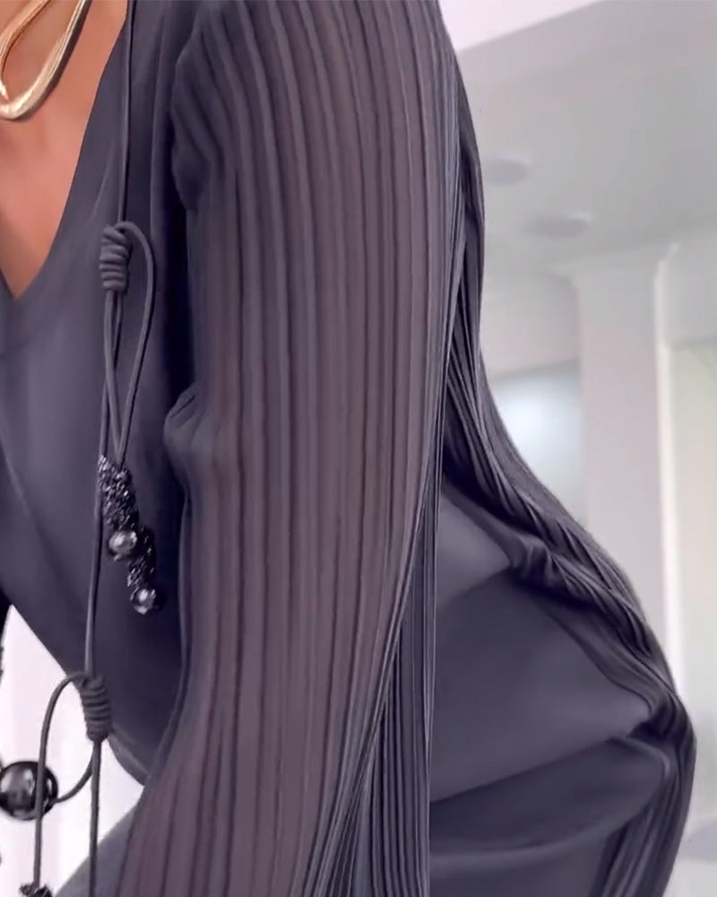 Ensfarget fritidskjole med slits