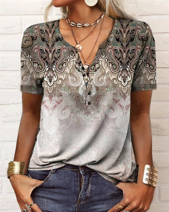 Kortermet t-skjorte med v-hals