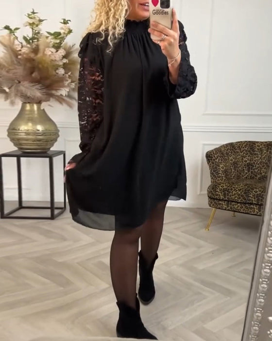 Elegant ermeløs skiftkjole med blonder