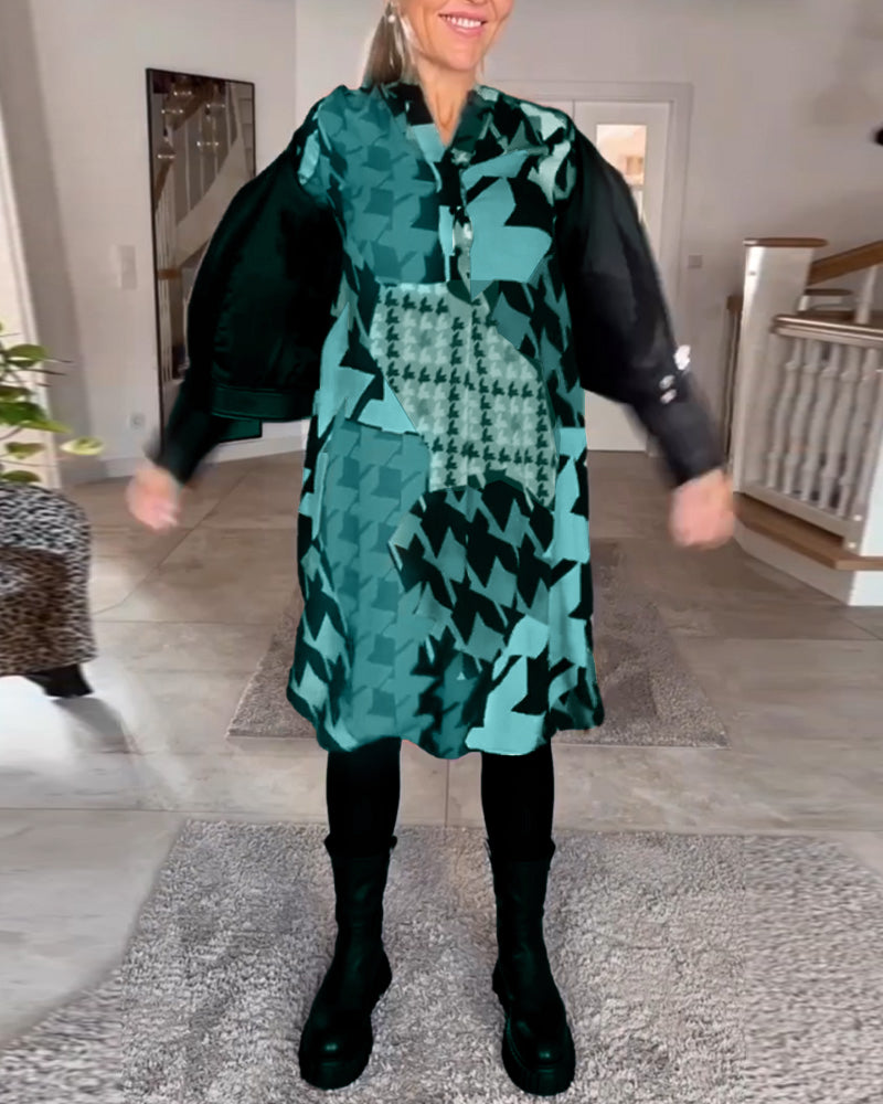 Kjole med v-hals og lange ermer