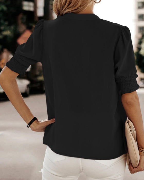 V-hals kortermet bluse