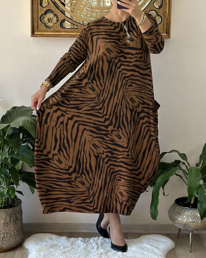 Mote løs shiftkjole med trykk og lomme